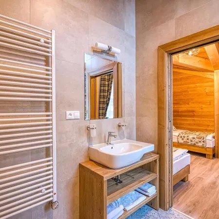 Mountain Apartament Dolina Demianowska